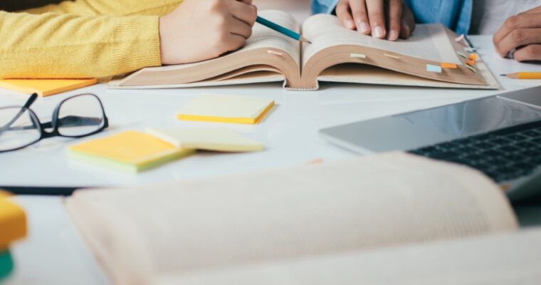 Opinión de BullPerformanze sobre si la educación online es una estafa o es una buena opción