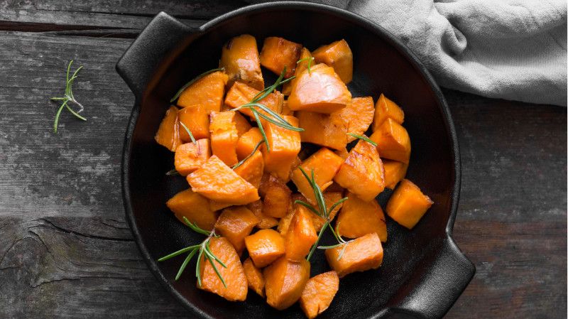 Calabaza asada con especias y miel en freidora de aire