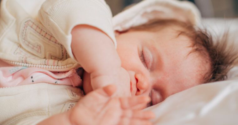 Cómo dormir más rápido a tu bebé: ¡Amarás estos consejos!
