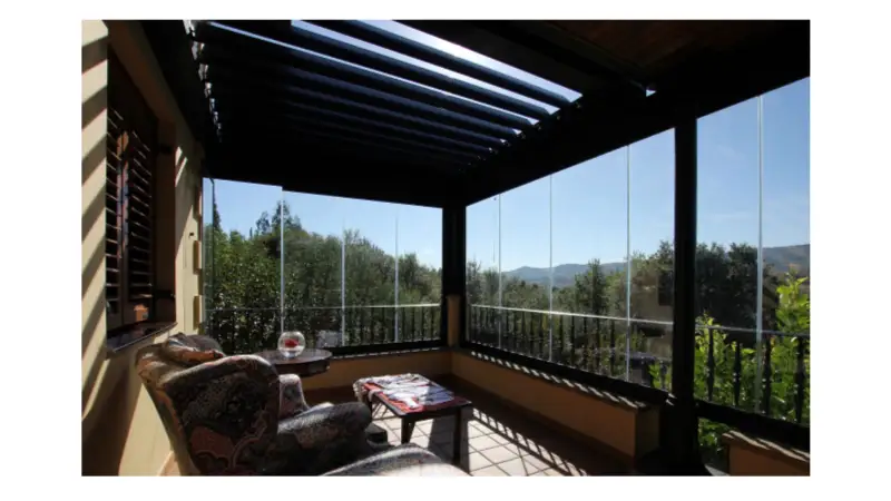 Pérgolas a medida de aluminio: la solución perfecta para disfrutar tu terraza todo el año